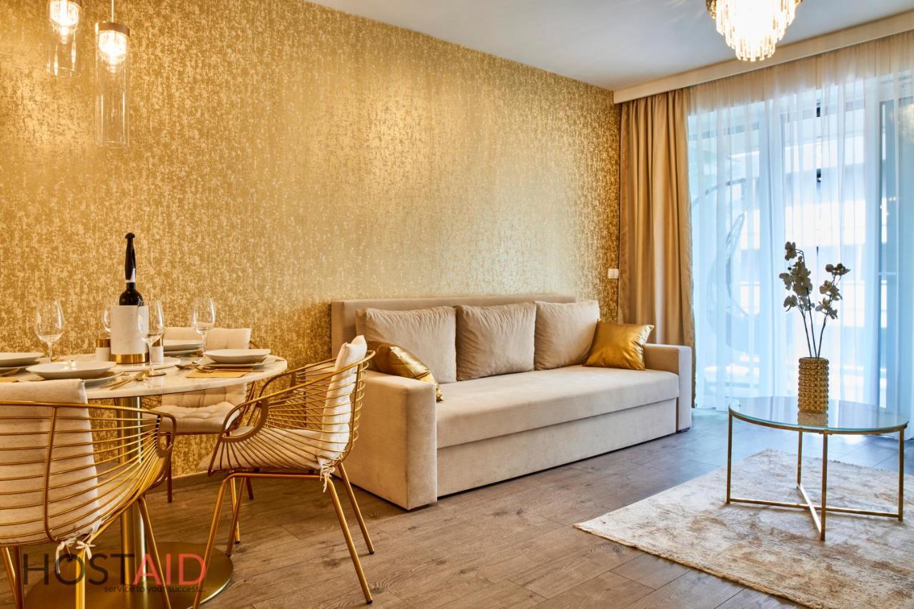 Azur Apartment - Hostaid Siofok Exterior photo