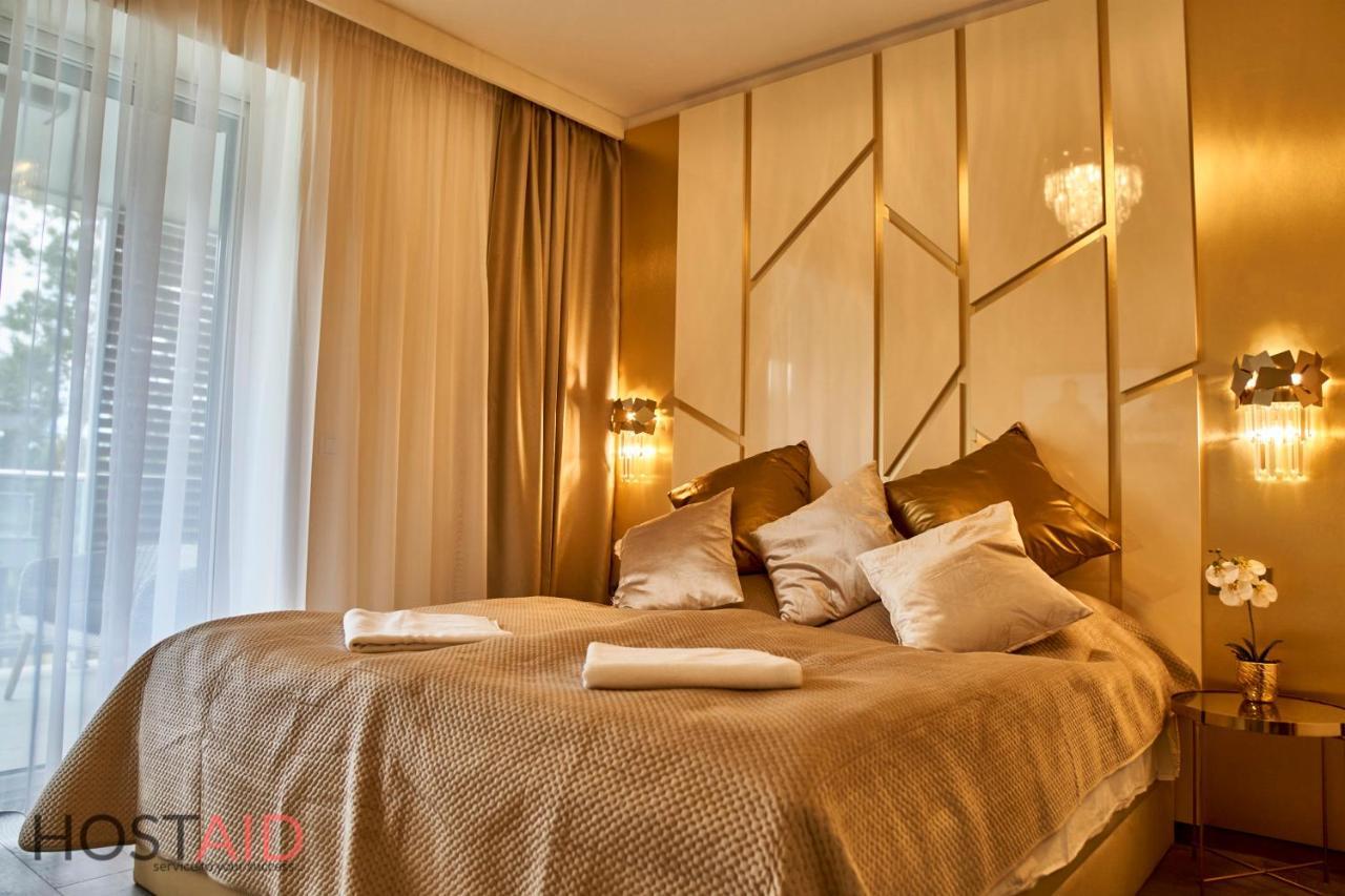 Azur Apartment - Hostaid Siofok Exterior photo