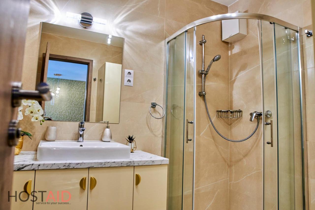 Azur Apartment - Hostaid Siofok Exterior photo