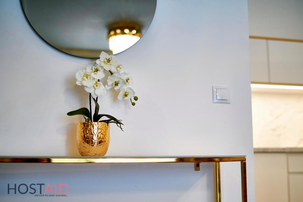 Azur Apartment - Hostaid Siofok Exterior photo